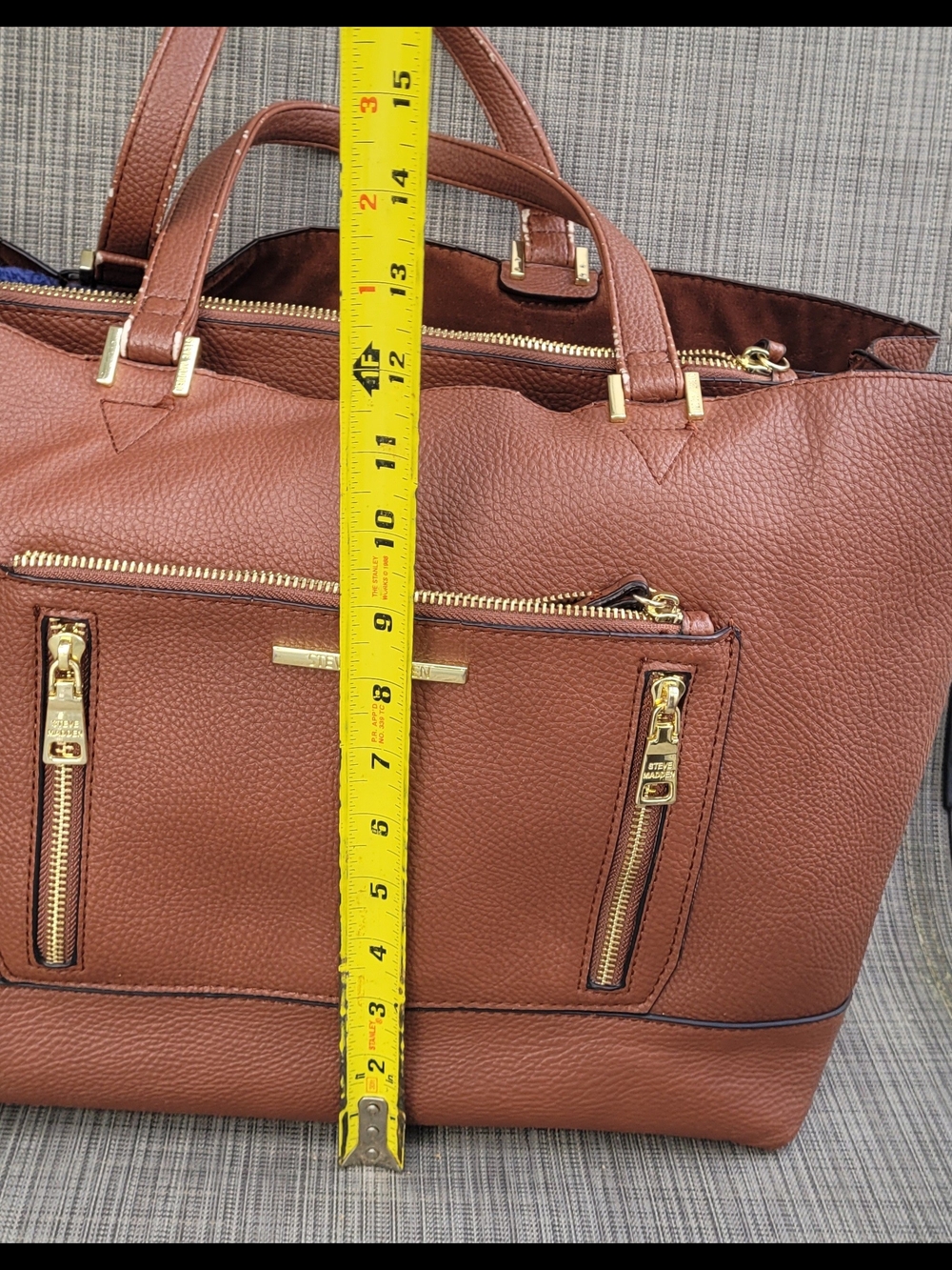 Steve Madden Leather Tote with Gold Accents - Women's Handbag - Picture 4 of 9